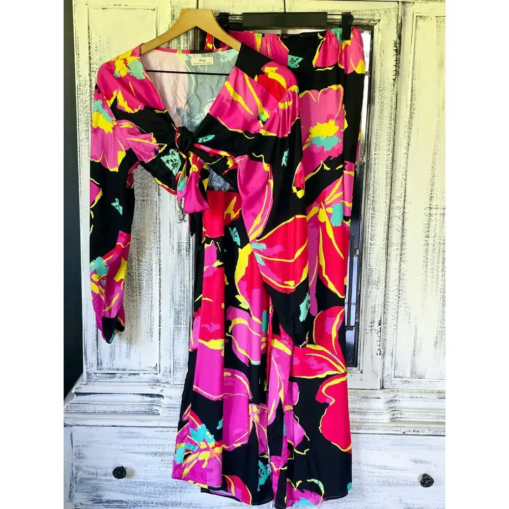 New Maaji Pink Floral Long Sleeve Cut-Out Jumpsuit - Size Small - Picture 6 of 7